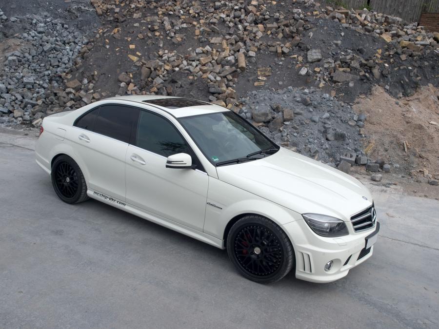  Mercedes-Benz C63 AMG by McChip-DKR 2011 года  (фото 11 из 11)